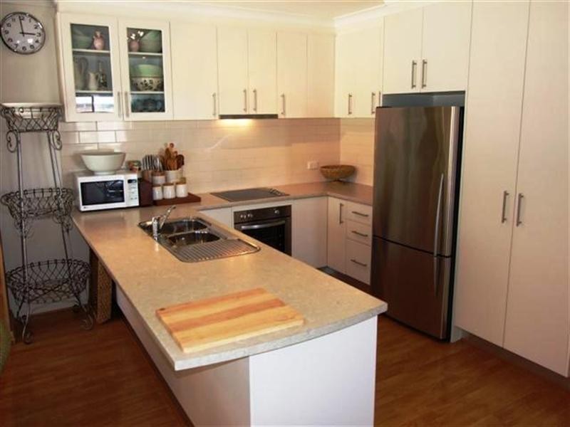 24 Anglers Road, Sunderland Bay VIC 3922