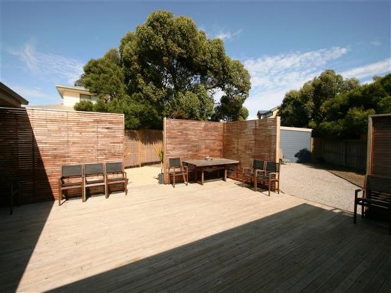 24 Anglers Road, Sunderland Bay VIC 3922