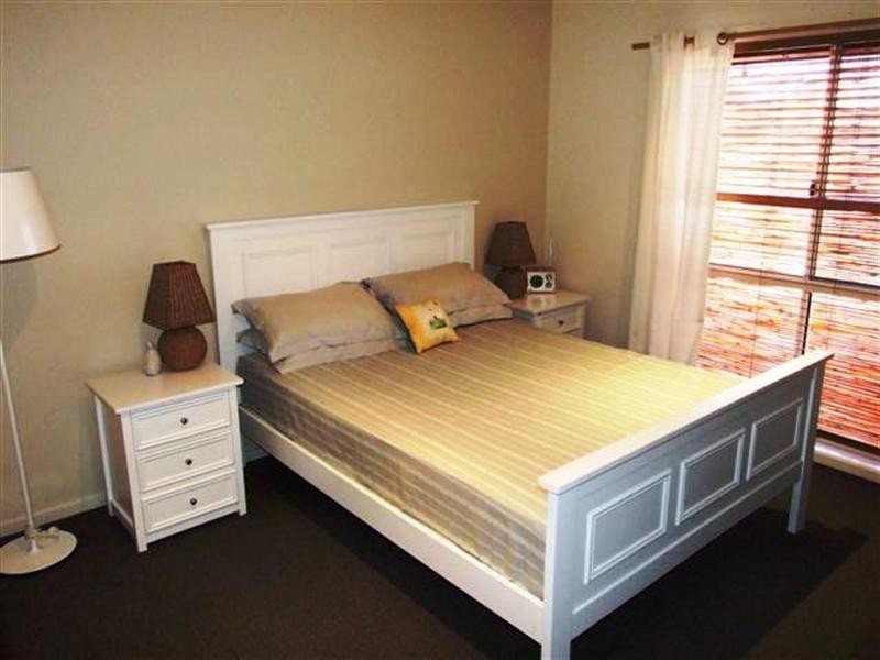 24 Anglers Road, Sunderland Bay VIC 3922