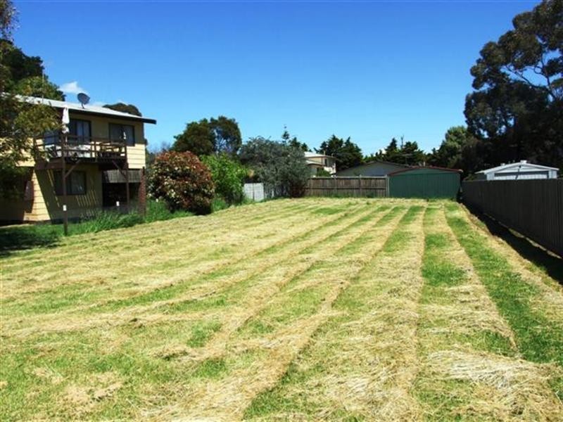 74 Bayview Drive, Cowes VIC 3922