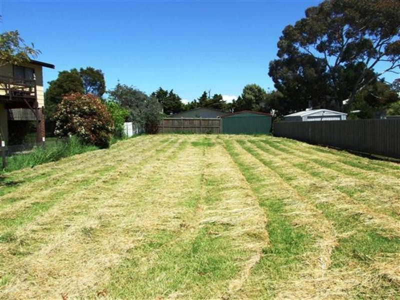 74 Bayview Drive, Cowes VIC 3922