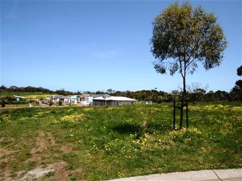 9 Waterview Rise, Cowes VIC 3922
