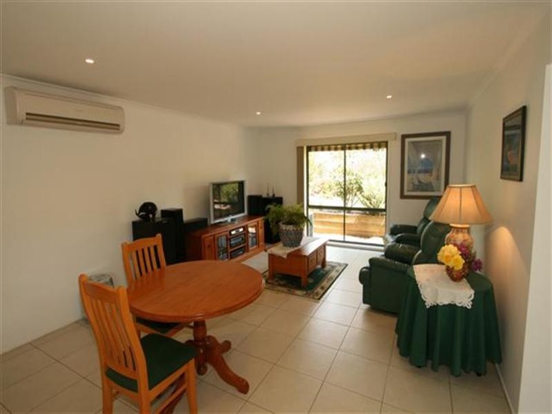 8 Walton Street, Cowes VIC 3922