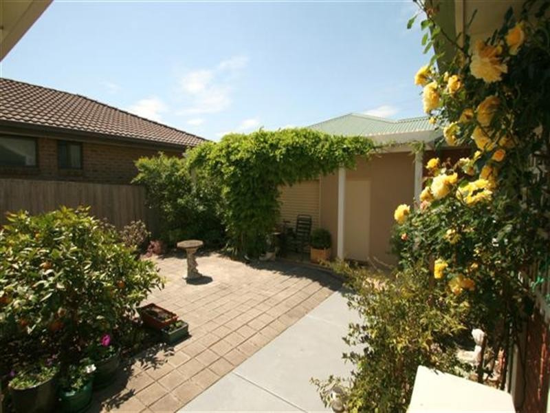 8 Walton Street, Cowes VIC 3922