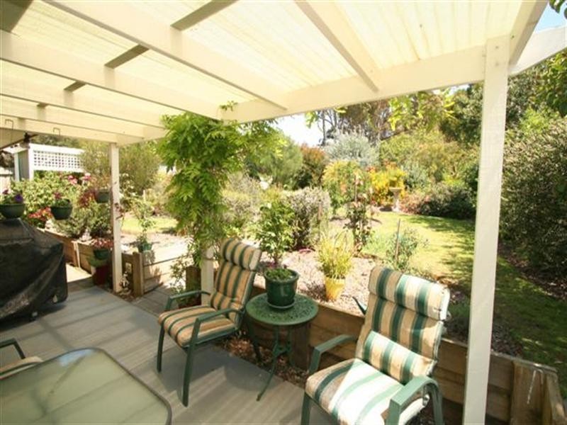 8 Walton Street, Cowes VIC 3922