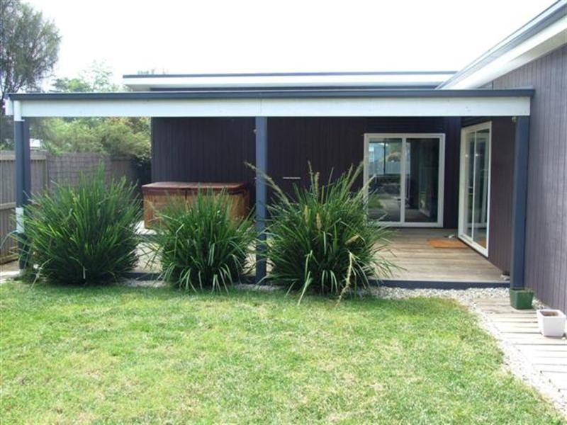 48 Katherine Circuit, Cowes VIC 3922