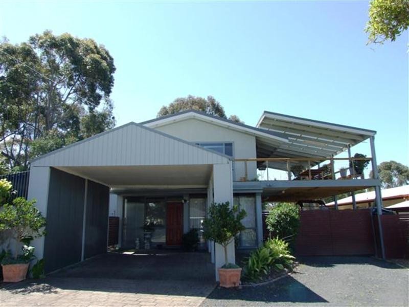 18 Cypress Court, Cowes VIC 3922