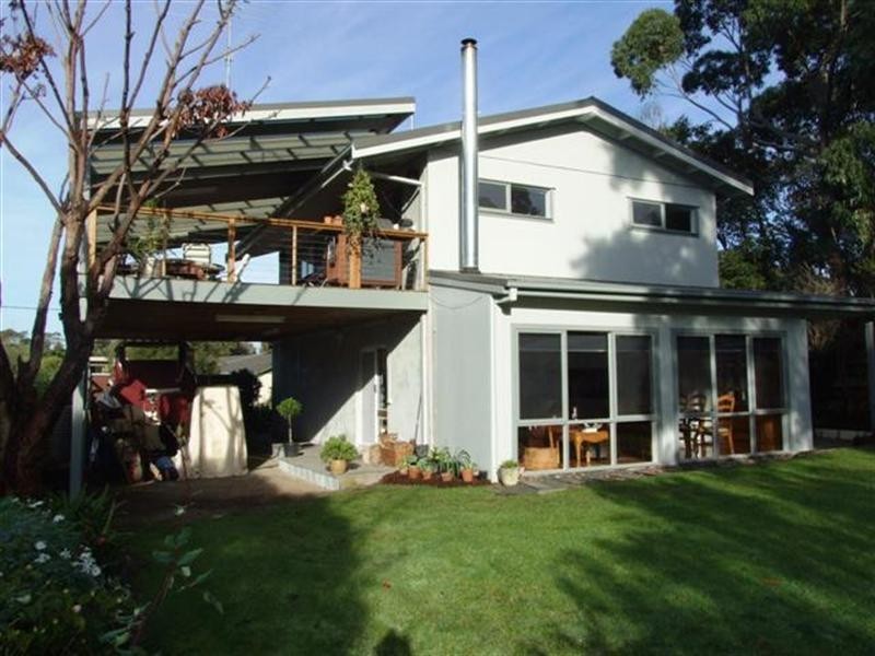 18 Cypress Court, Cowes VIC 3922