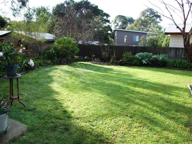 18 Cypress Court, Cowes VIC 3922