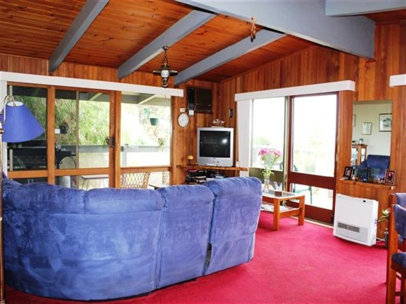 7 Hilltop Crescent, Rhyll VIC 3923