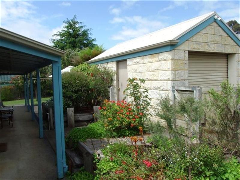 1 Bayliss Court, Cowes VIC 3922