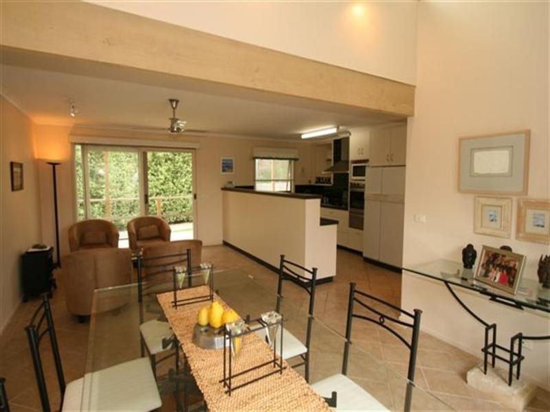 7 Robert Drive, Cowes VIC 3922