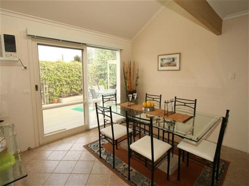 7 Robert Drive, Cowes VIC 3922