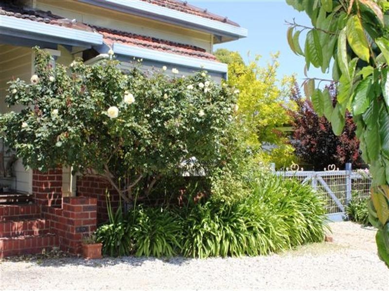 33 Phillip Island Road, Surf Beach VIC 3922