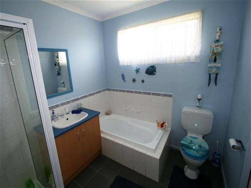 6 Bayview Avenue, Surf Beach VIC 3922