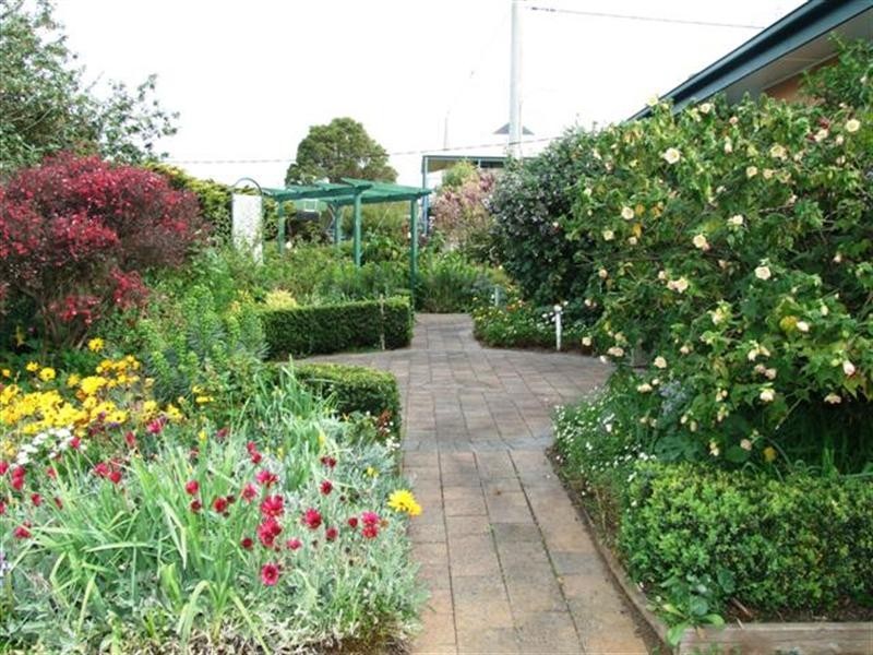 202 Thompson Avenue, Cowes VIC 3922