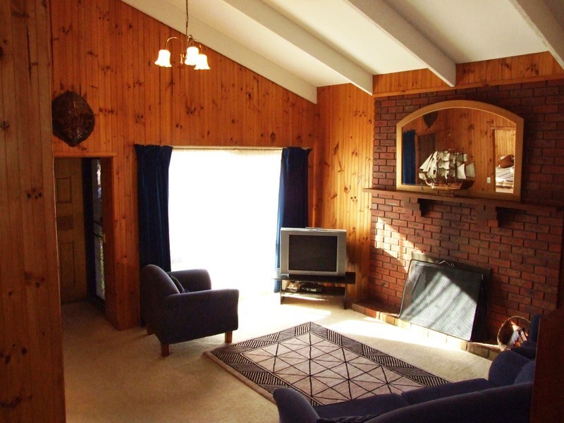 61 Wyndham Avenue, Cowes VIC 3922