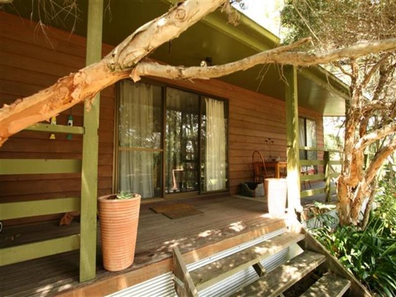 23 Pine Avenue, Cowes VIC 3922