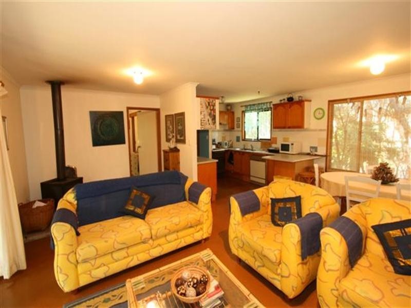 23 Pine Avenue, Cowes VIC 3922