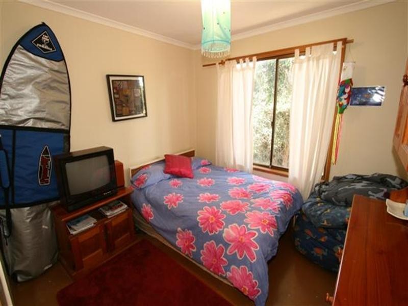 23 Pine Avenue, Cowes VIC 3922