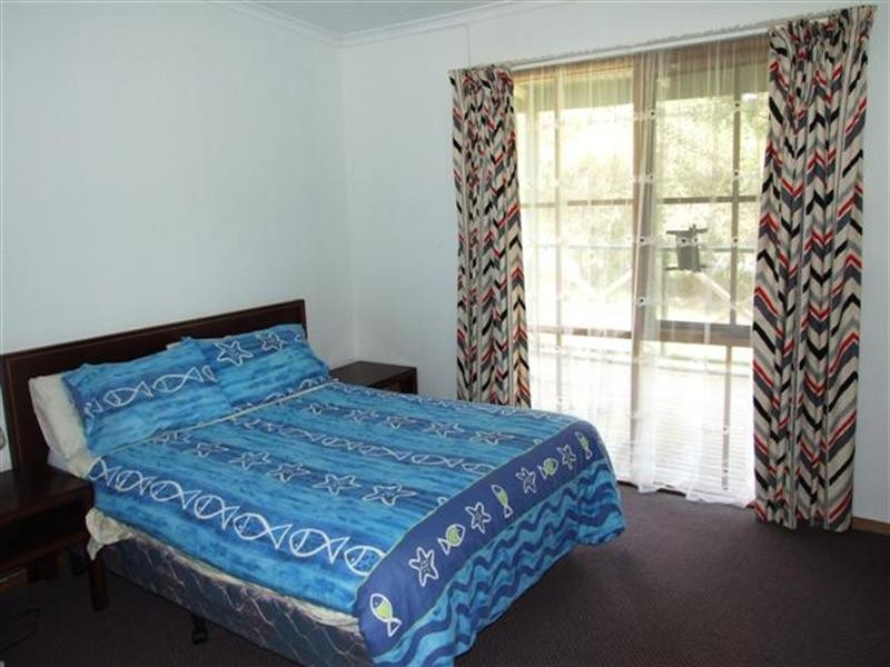 36 Hobsons Parade, Cowes VIC 3922