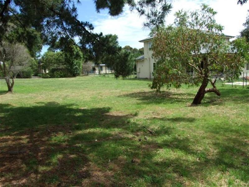 38 Hobsons Parade, Cowes VIC 3922