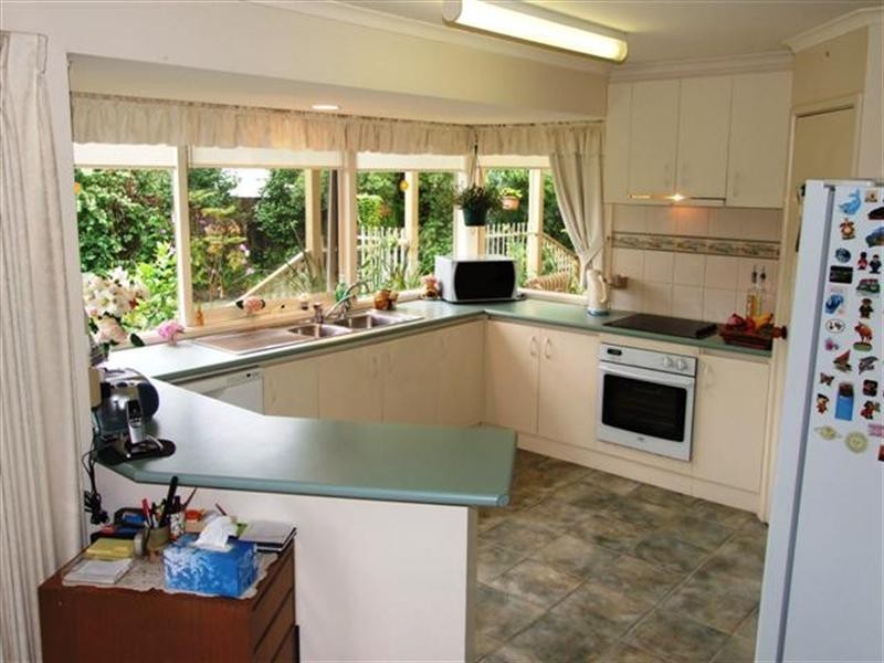 4 Hollydene Court, Cowes VIC 3922