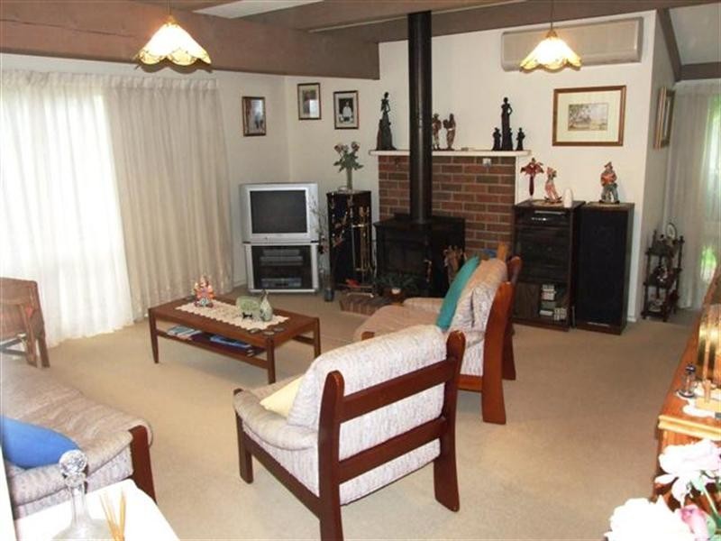 4 Hollydene Court, Cowes VIC 3922