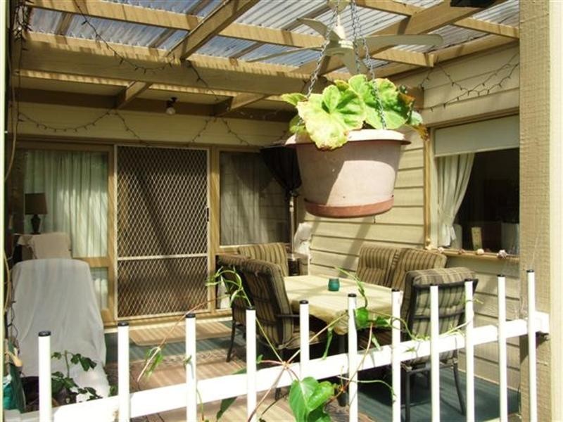 4 Hollydene Court, Cowes VIC 3922