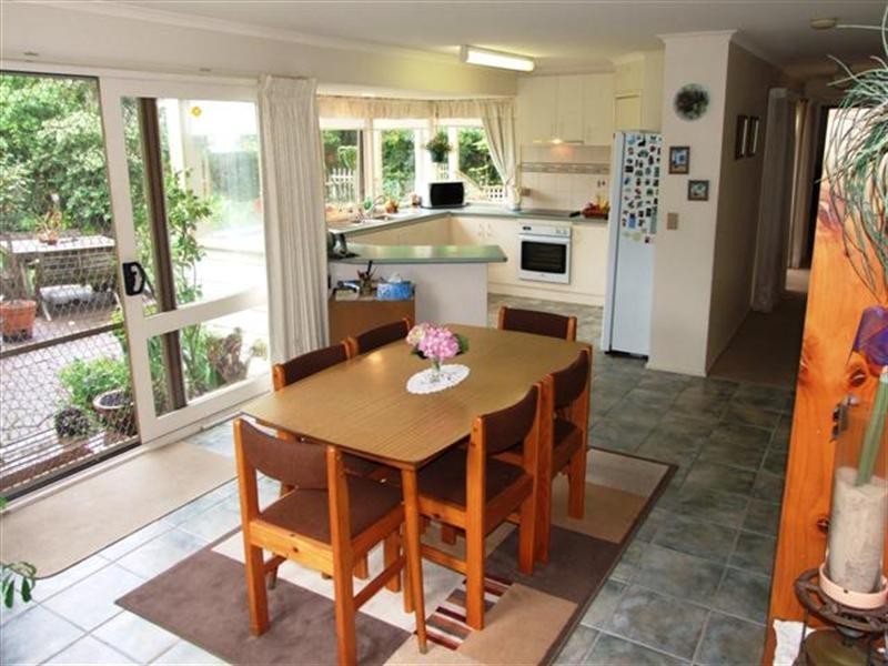 4 Hollydene Court, Cowes VIC 3922
