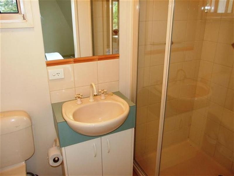 4 Hollydene Court, Cowes VIC 3922