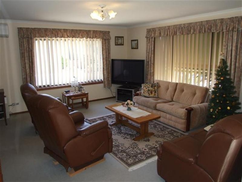 1/42 Walton Street, Cowes VIC 3922