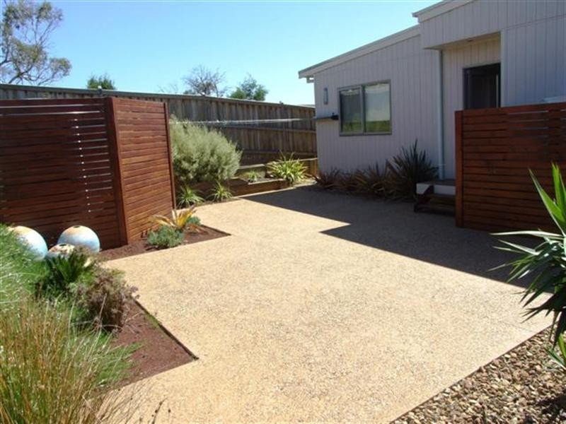 15 Seagrove Way, Cowes VIC 3922