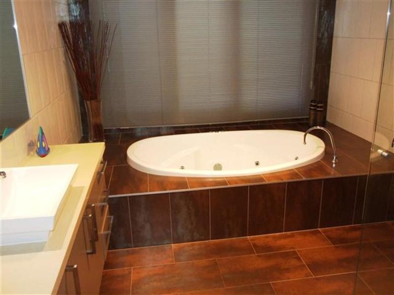 15 Seagrove Way, Cowes VIC 3922