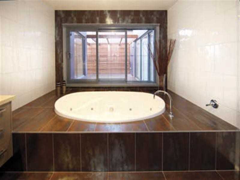 15 Seagrove Way, Cowes VIC 3922