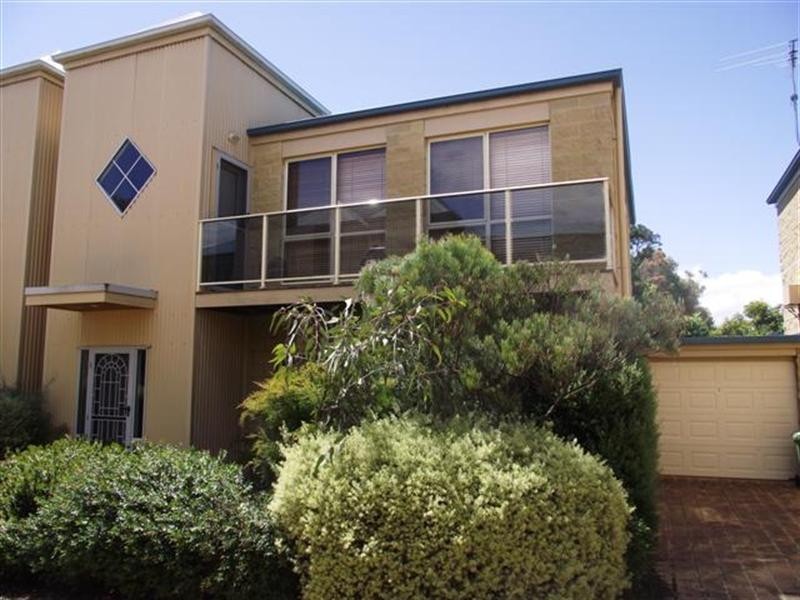 3/14 Osbourne Avenue, Cowes VIC 3922