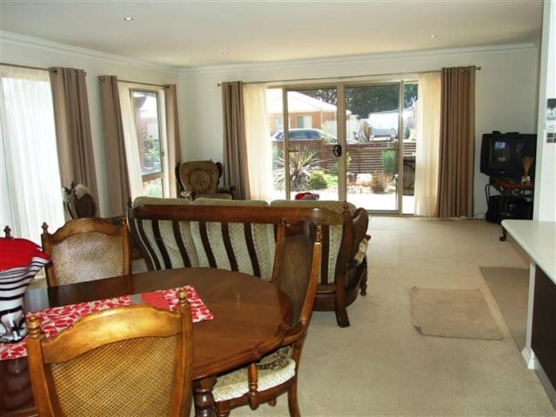 57 Redwood Drive, Cowes VIC 3922