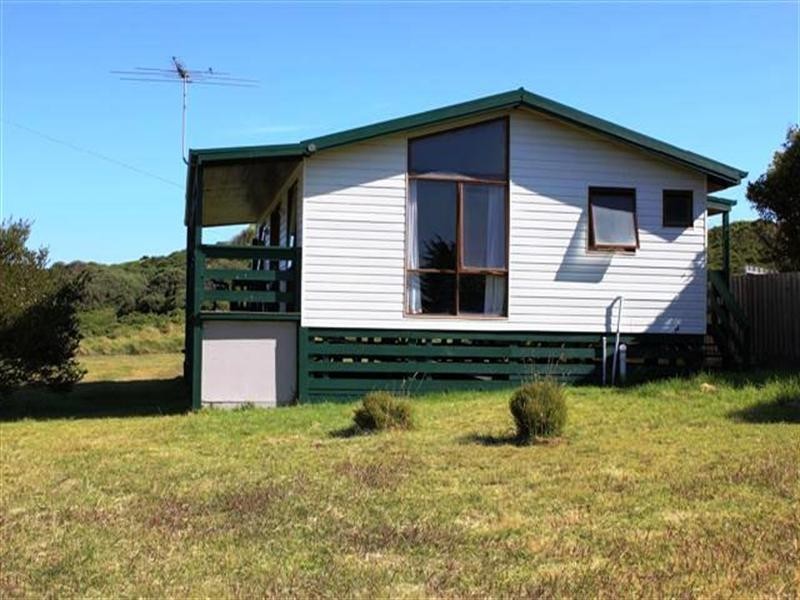 16 Pine Avenue, Surf Beach VIC 3922