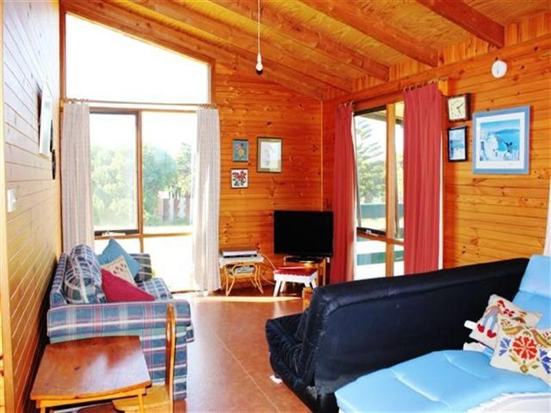 16 Pine Avenue, Surf Beach VIC 3922