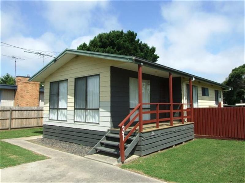 31 Ti Tree Drive, Cowes VIC 3922