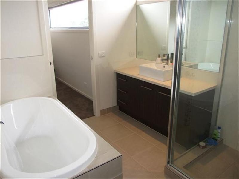 6 Sanctuary Drive, Cowes VIC 3922