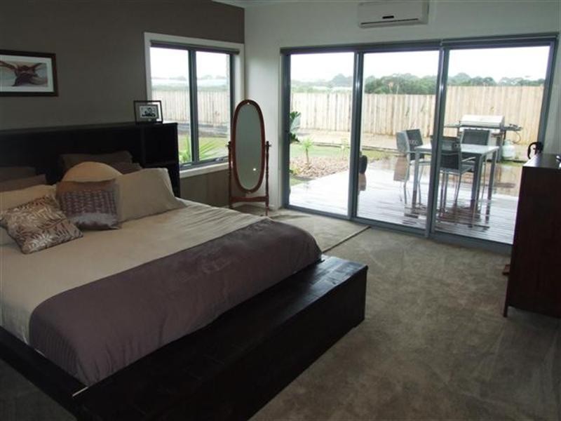 6 Sanctuary Drive, Cowes VIC 3922