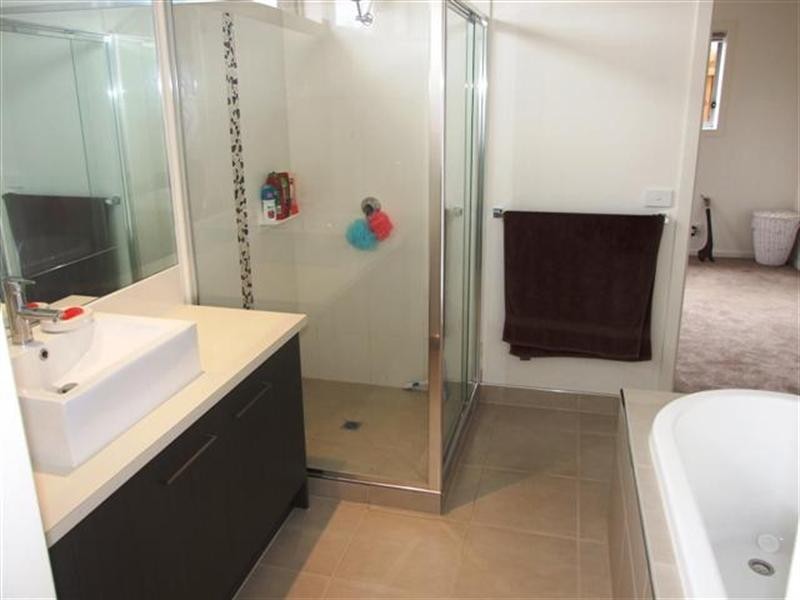6 Sanctuary Drive, Cowes VIC 3922