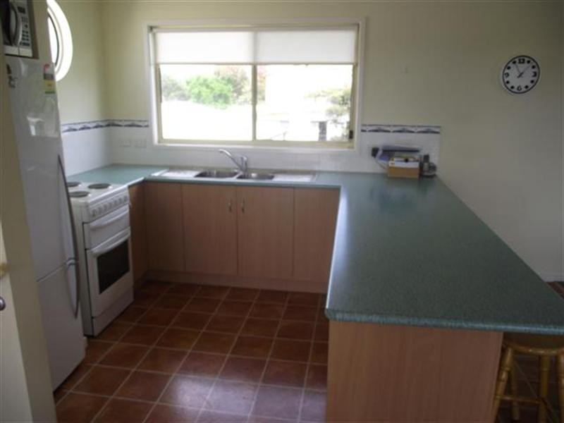 32 Alvina Crescent, Surf Beach VIC 3922