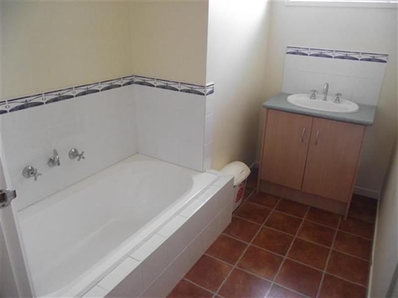 32 Alvina Crescent, Surf Beach VIC 3922