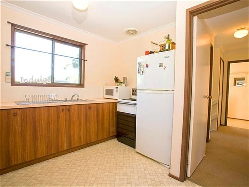 28 Raywood Avenue, Cowes VIC 3922