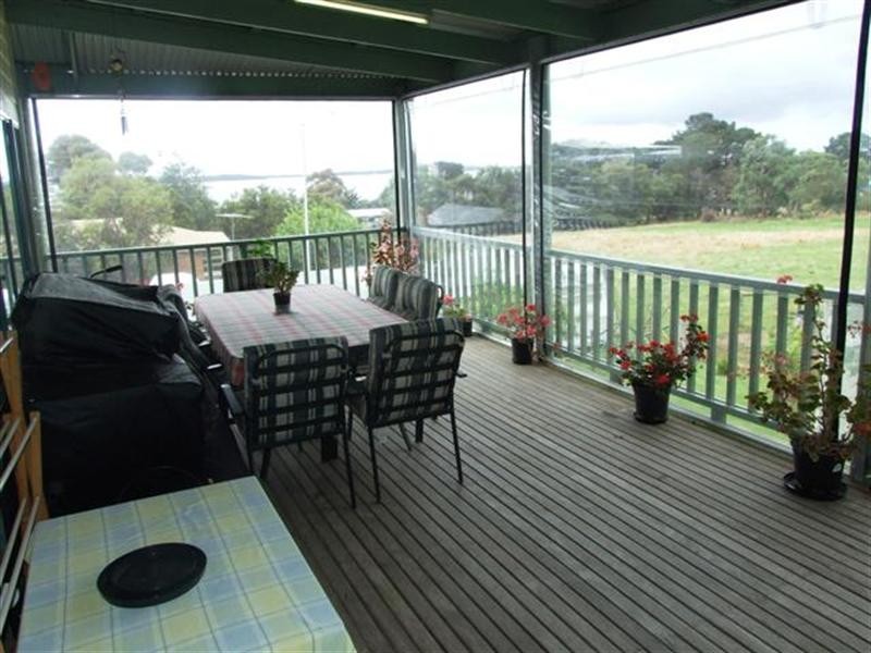 12 Franklyn Street, Rhyll VIC 3923