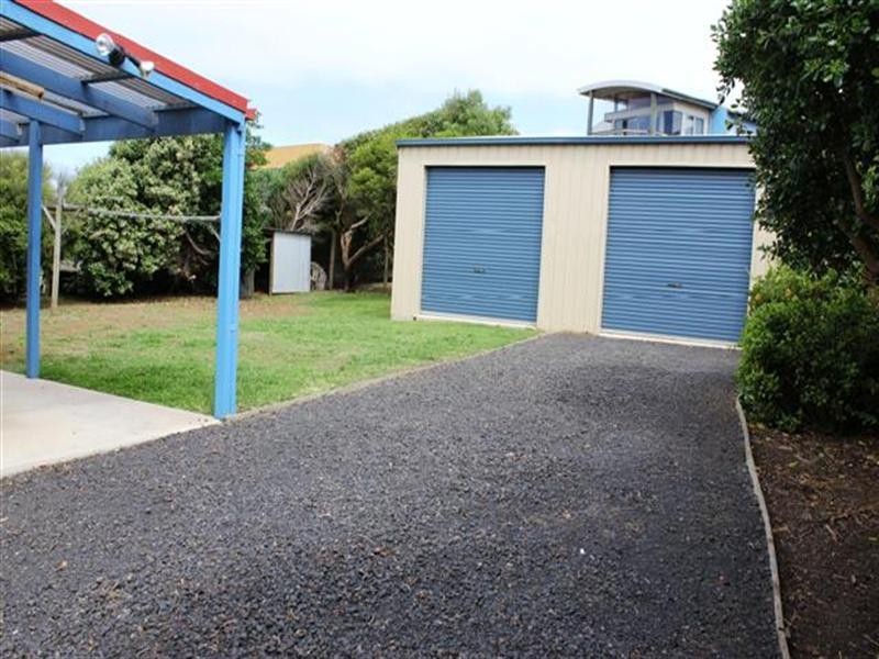 24 Dunvegan Crescent, Surf Beach VIC 3922