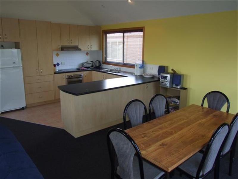 10 Bowcombe Road, Ventnor VIC 3922