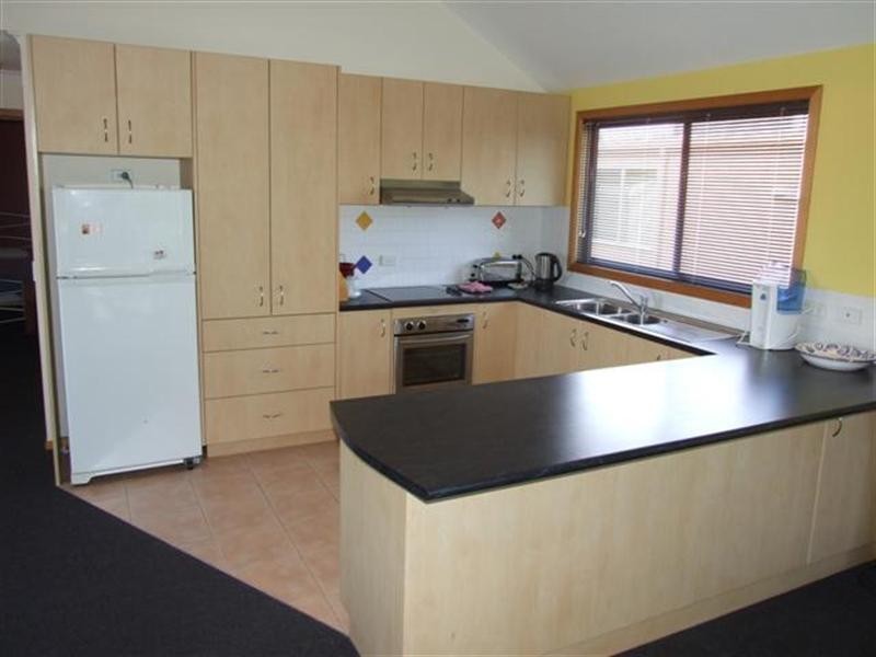 10 Bowcombe Road, Ventnor VIC 3922